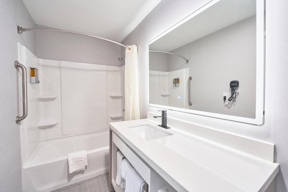 Superior King Room (Non-Smoking) interior