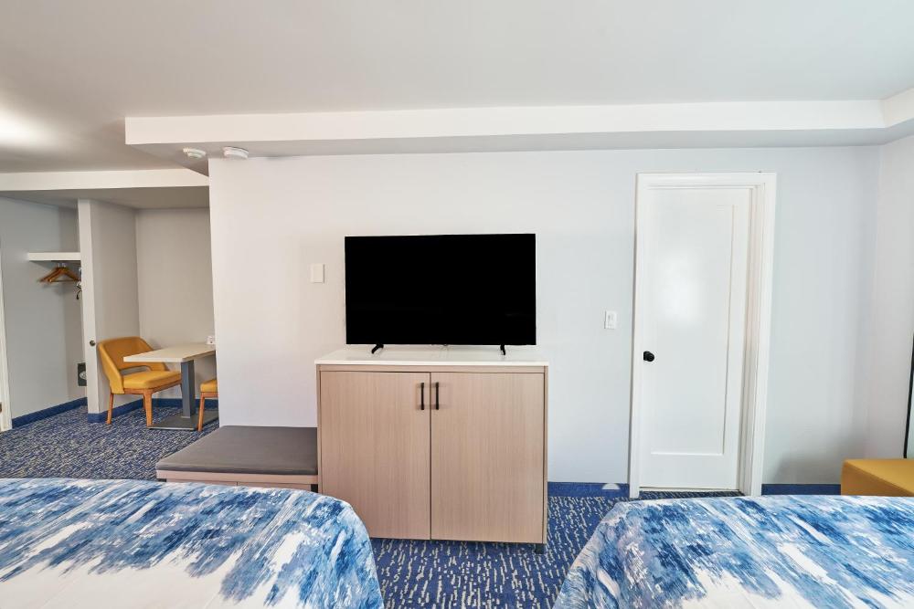 Suite room With Two Queen Beds(Non-Smoking) interior