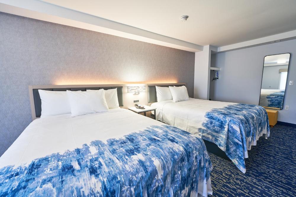 All Seasons Inn & Suites